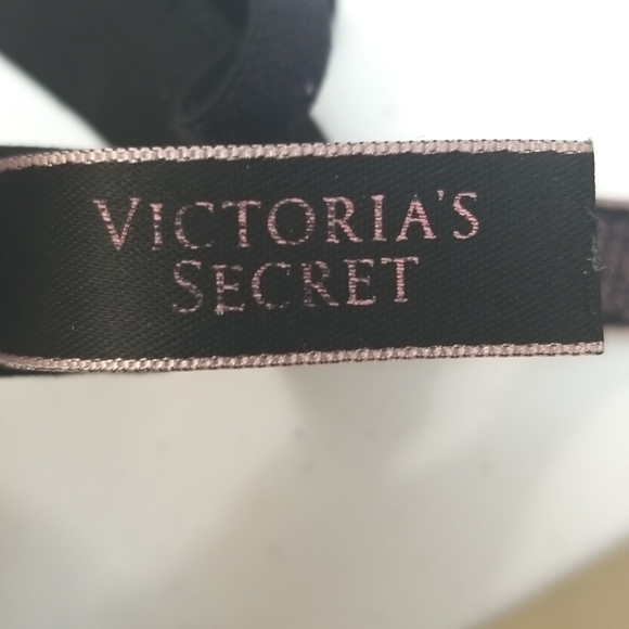 VICTORIA'S SECRET Black Bralette, size Small - Picture 5 of 6
